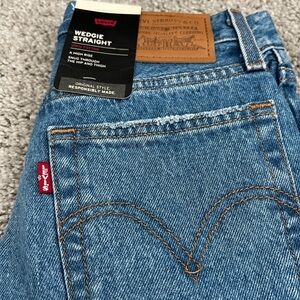 Wedgie Straight Leg, Original Levi’s. BRAND NEW
